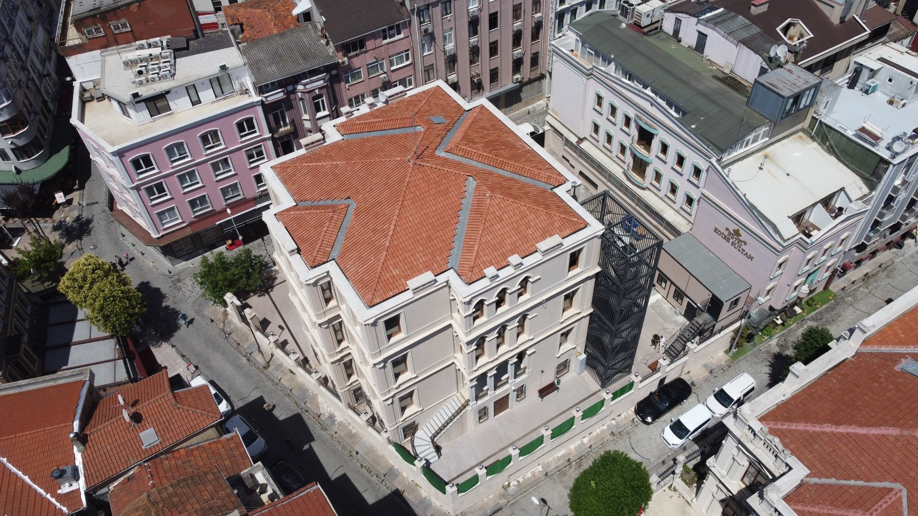 Cağaloğlu MTAL restorasyon sonrası drone genel görünüm