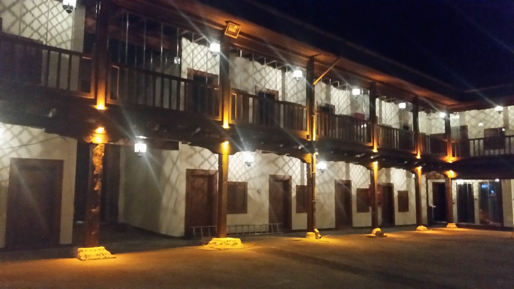 Vezirköprü Taşhan revak gece görünümü