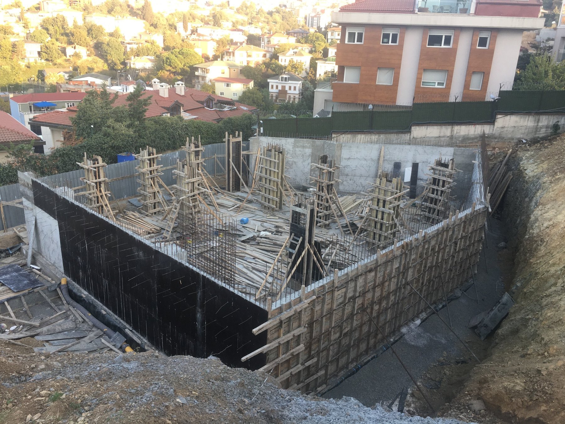 Fıstıklı Mescidi bodrum kat kalıp ve donatı çalışmaları