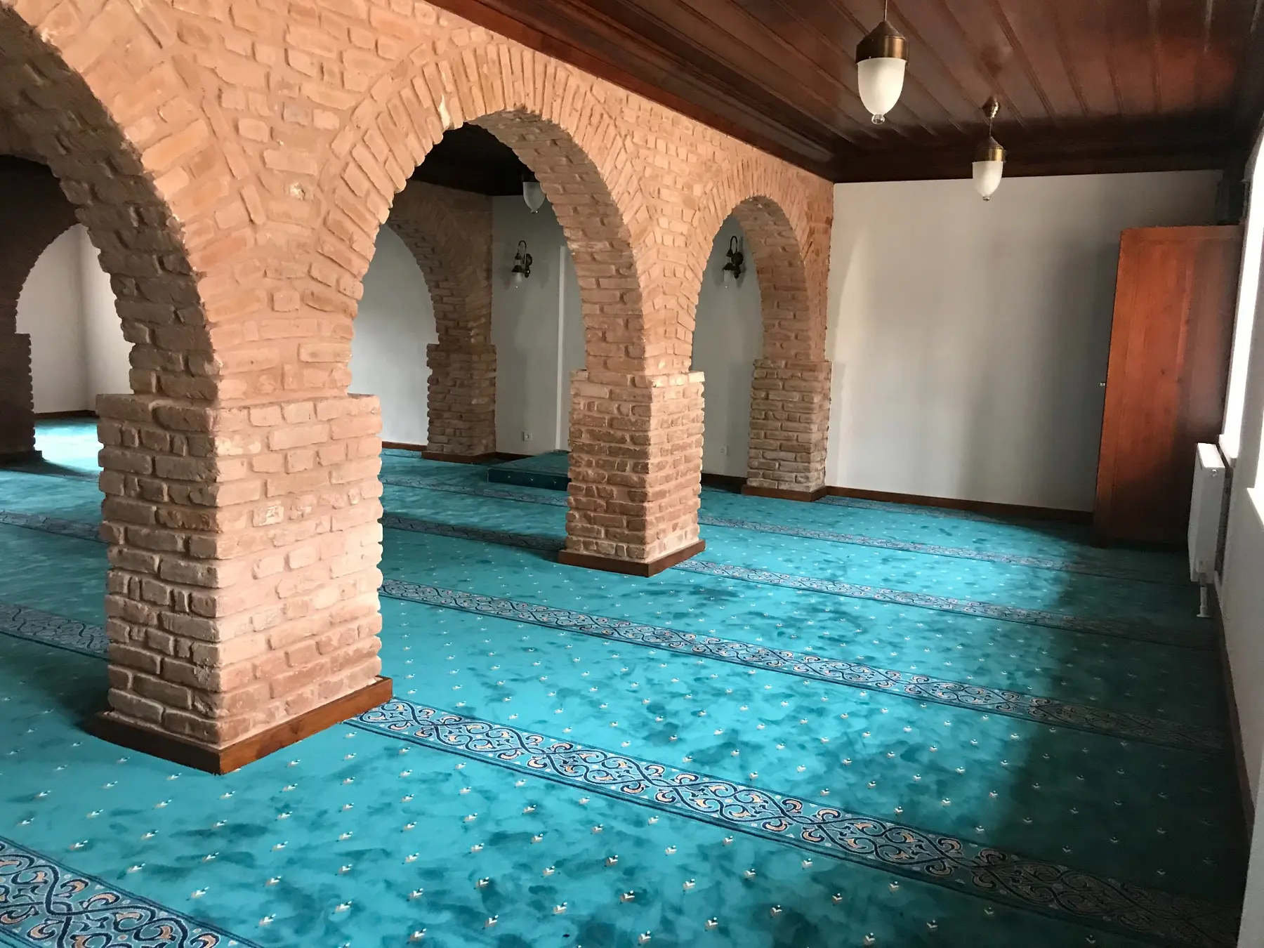 Süleyman Paşa Camii kâgir kemerli iç mekân