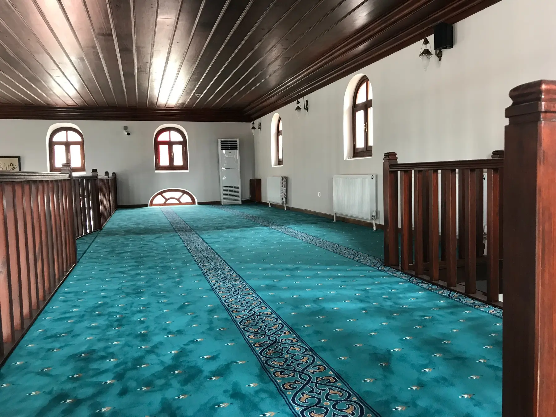 Süleyman Paşa Camii restore edilen ahşap mahfil