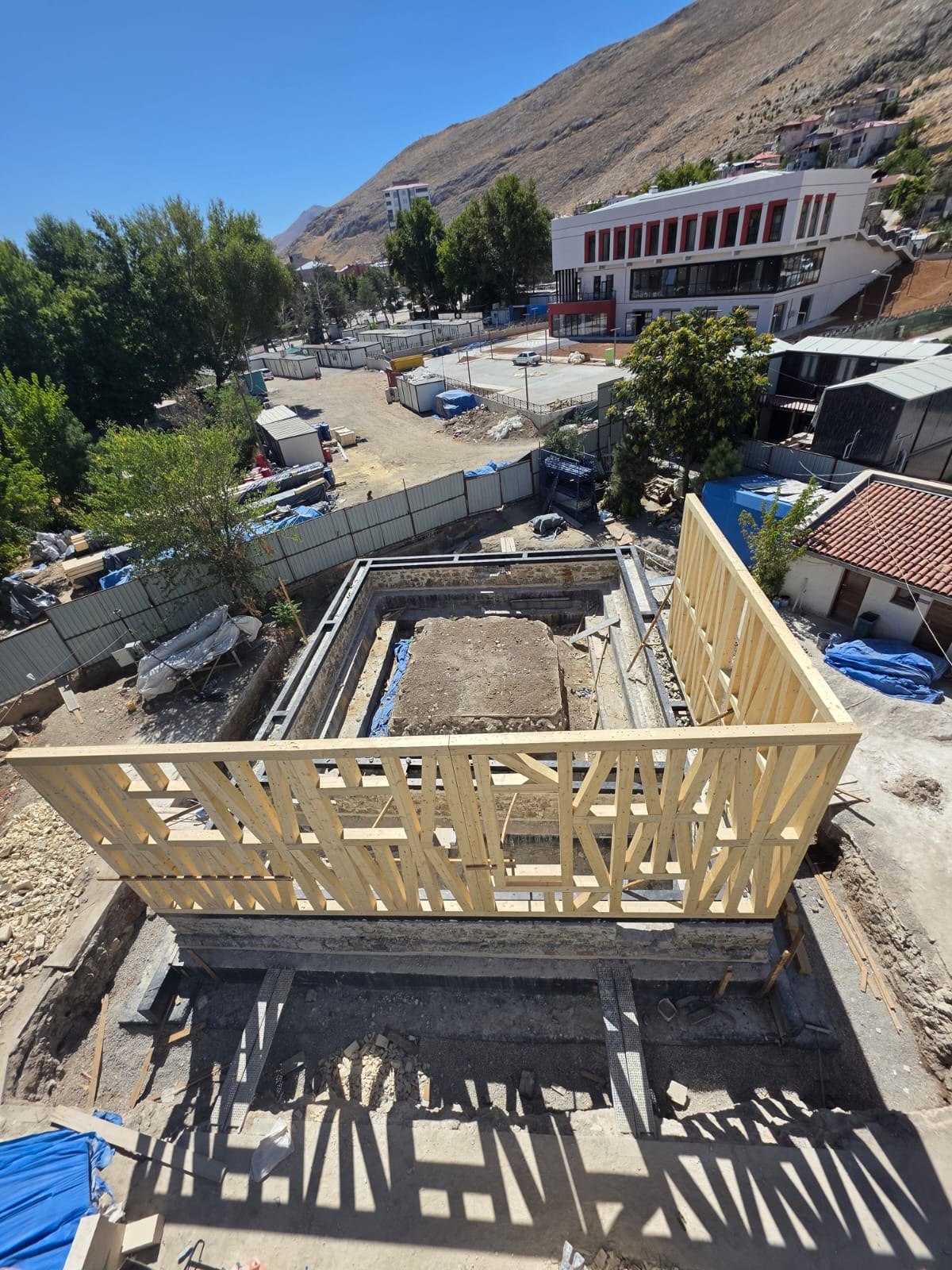 Ceyhan Camii şantiyesinin havadan görünümü